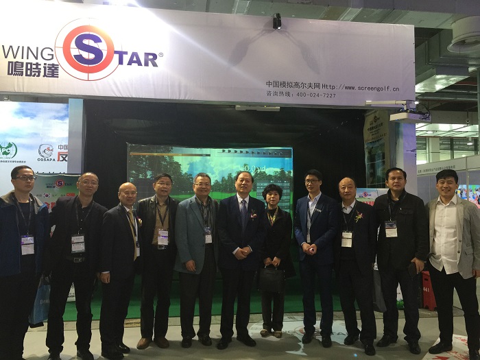 wingStar（鳴時(shí)達(dá)）模擬高爾夫參加IWF上海健身展